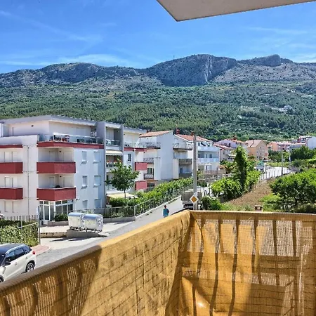 Gemuetliche Ferienwohnung Mit Zwei Balkonen Und Gemeinschaftsgarten In Strandnaehe *